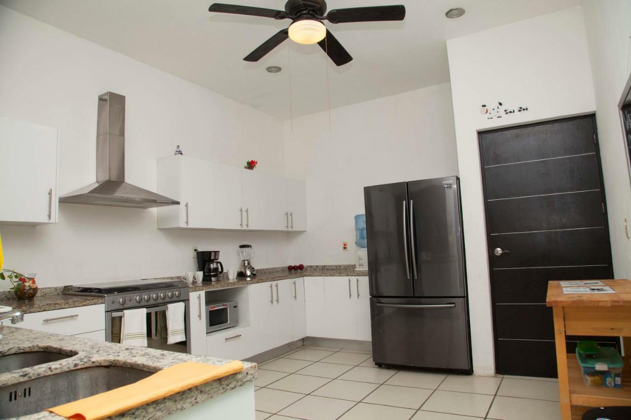 Beautiful Private For 16 Pax With Garden, Bbq&pool, Сasa de vacaciones Playa del Carmen